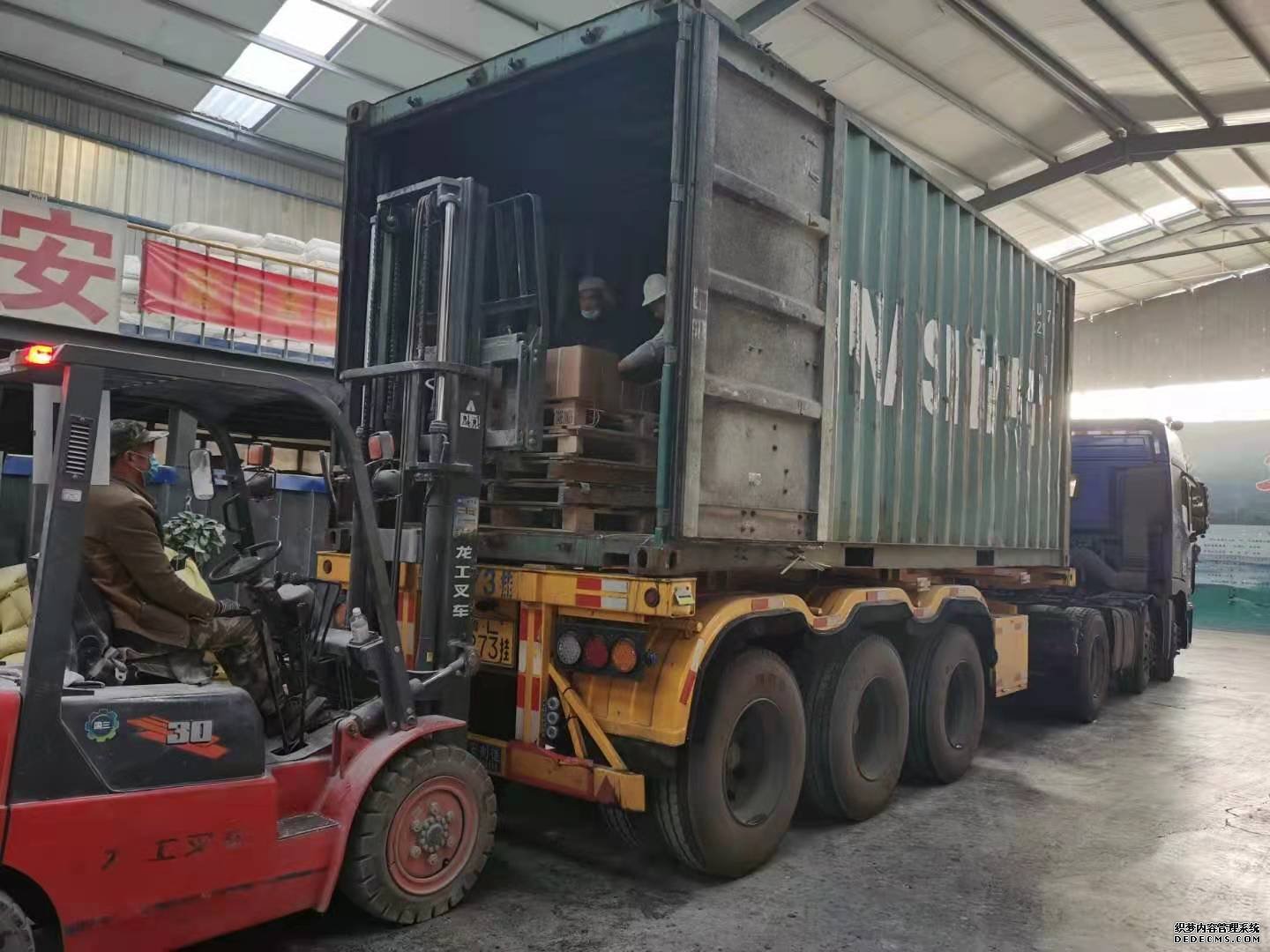 PE吹膜(mo)專用塑料消泡(pao)母料正常提貨(huò)中~